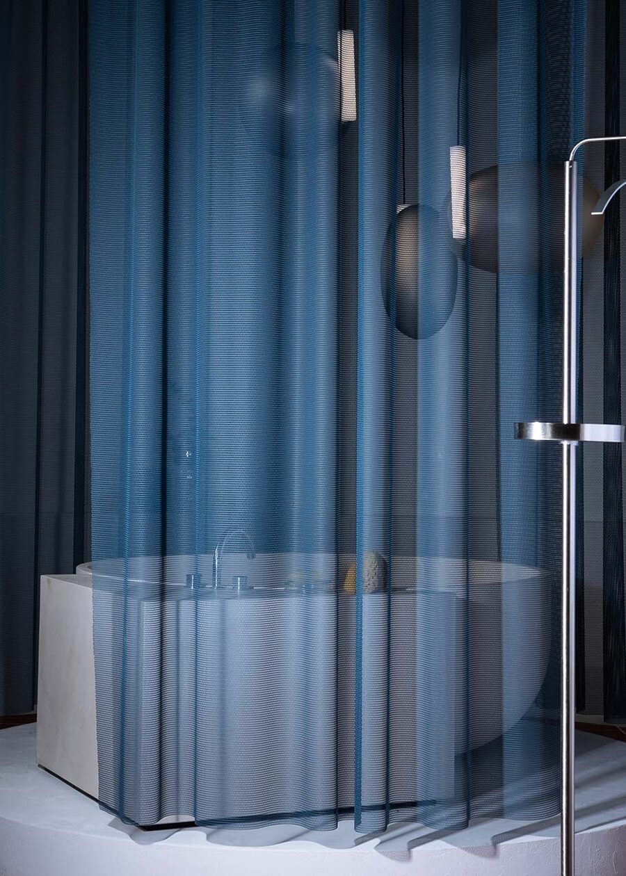 Cleaness Area_DH 2020_Bathtub by MUT for Antonio Lupi_Courtains by Kvadrat_Tab by Vola_Lamps Plum by MUT for Preciosa_image by Daniela Trost_6 2